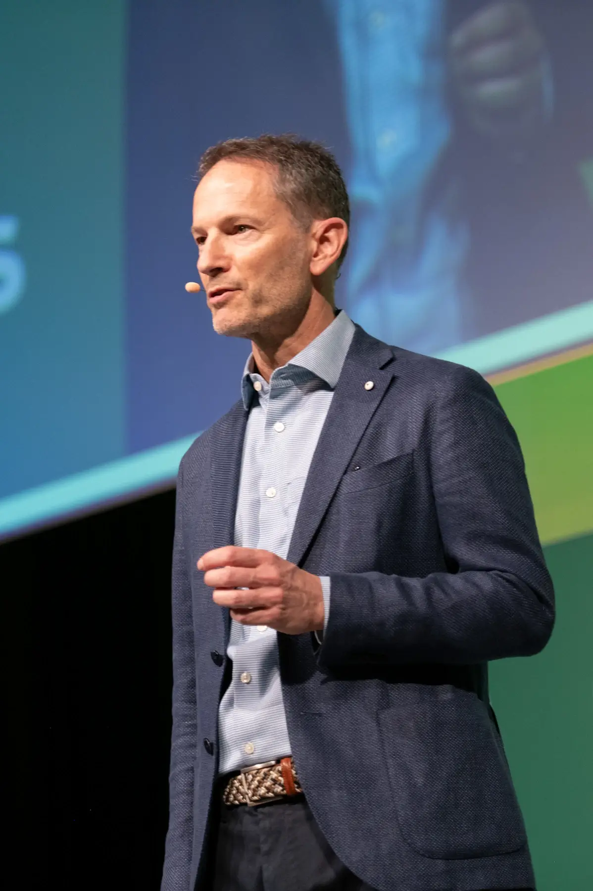 Guy Ousey - Professional Event Hosting